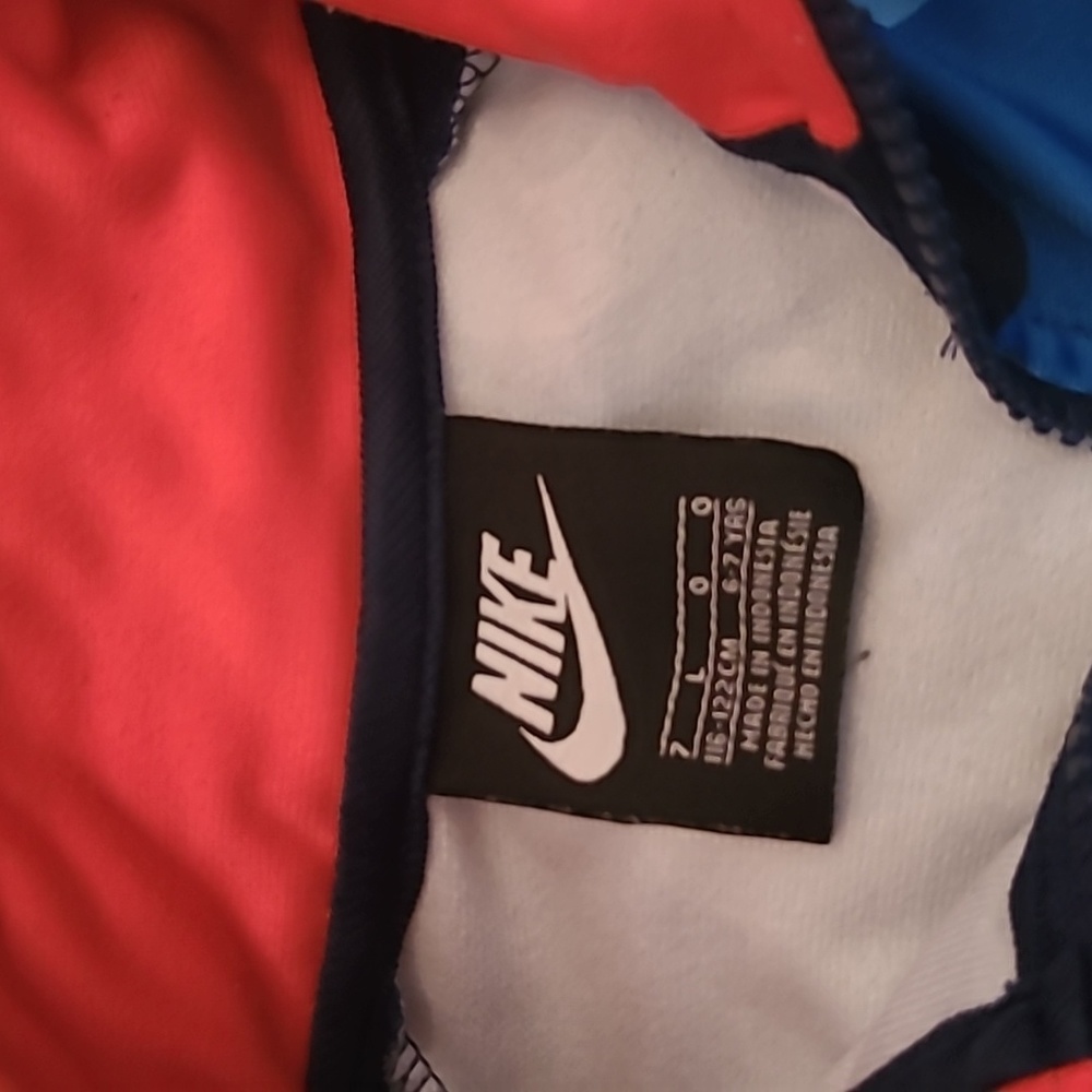 Nike jacket - Picture 4 of 4